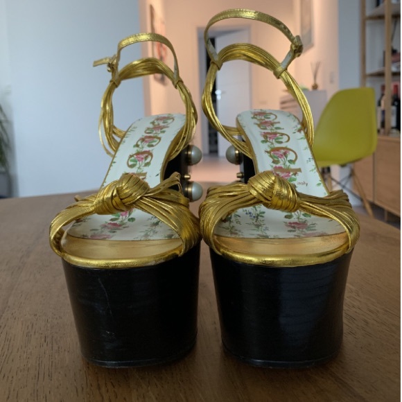 Gucci 👠 - Picture 4 of 9